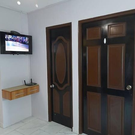 R.4-4 Lindo Estudio Ejecutivo En Area Turistica. Panama City Luaran gambar